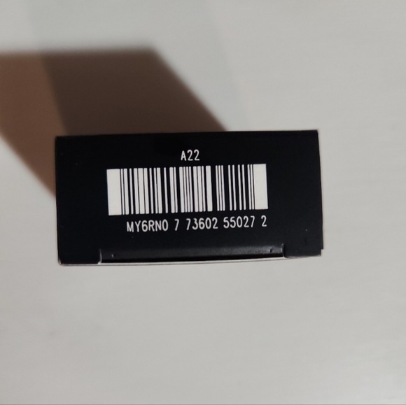 MAC Starry Night Frost Eye Shadow - Picture 10 of 10